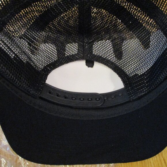 Rising Cane's Cap - one size - New with tags - Picture 2 of 4